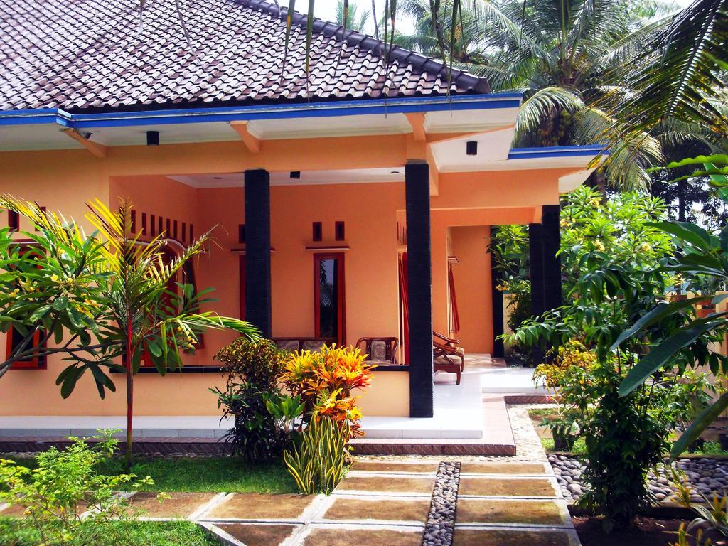 Ragha Homestay Batukaras Εξωτερικό φωτογραφία